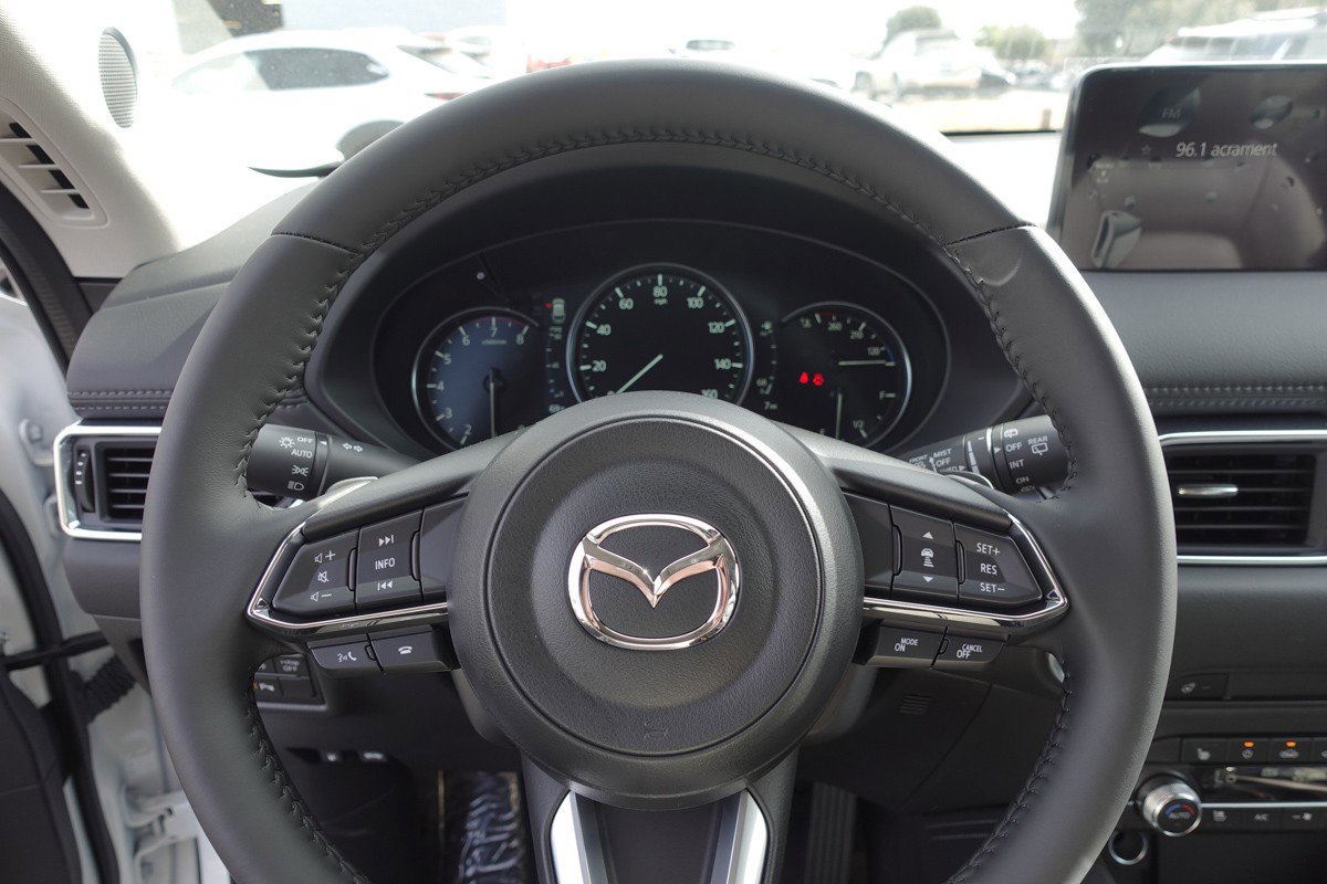 New 2025 MAZDA CX-5 AWD 2.5 S w/ Premium Plus Pkg image 13