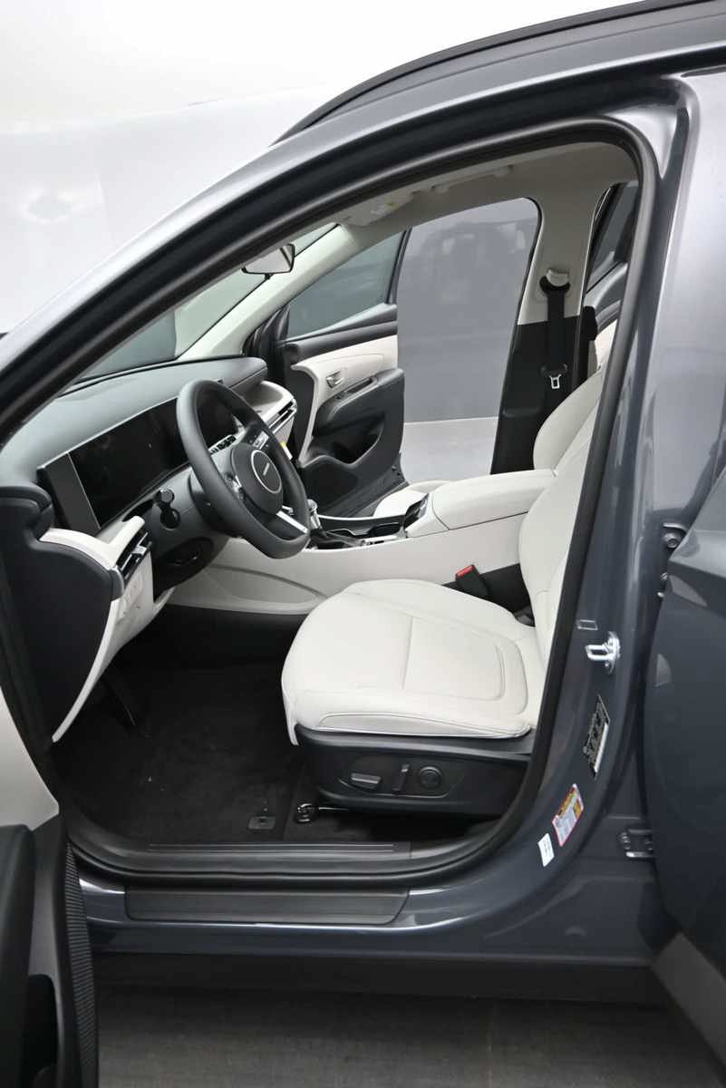 New 2026 Hyundai Tucson SEL Plus AWD/4WD image 16
