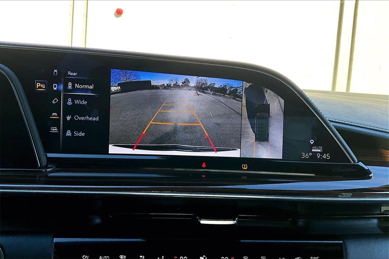 Used 2022 Cadillac Escalade Luxury image 14