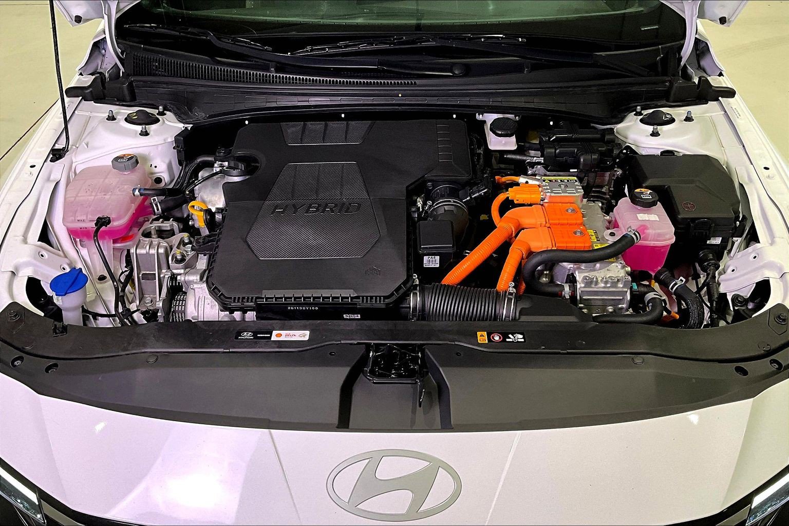 Used 2025 Hyundai Elantra Limited w/ Cargo Package image 29