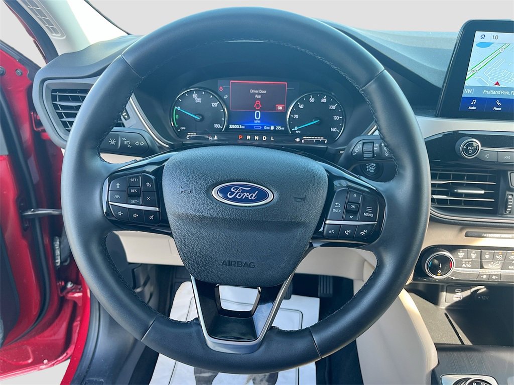 Used 2022 Ford Escape SE w/ Convenience Package image 11