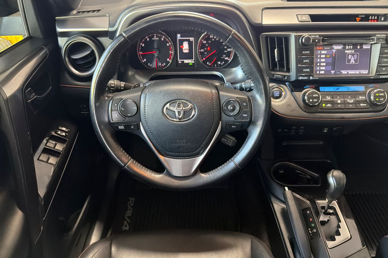 Used 2018 Toyota RAV4 SE w/ Power Extra Value Package FWD image 14