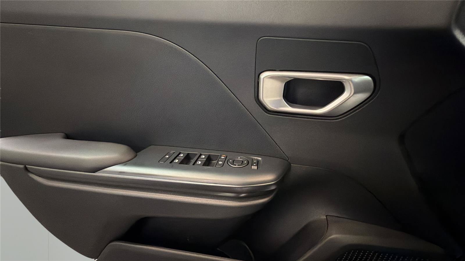 New 2026 Kia K4 FWD image 23