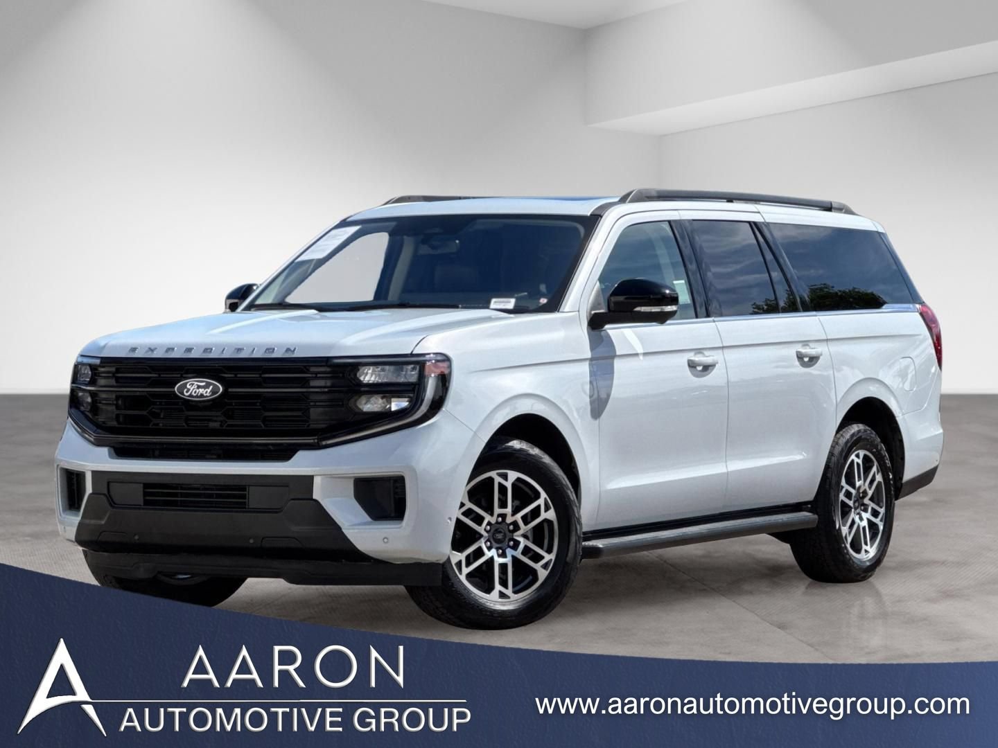 Used 2025 Ford Expedition Max Active AWD/4WD image 1