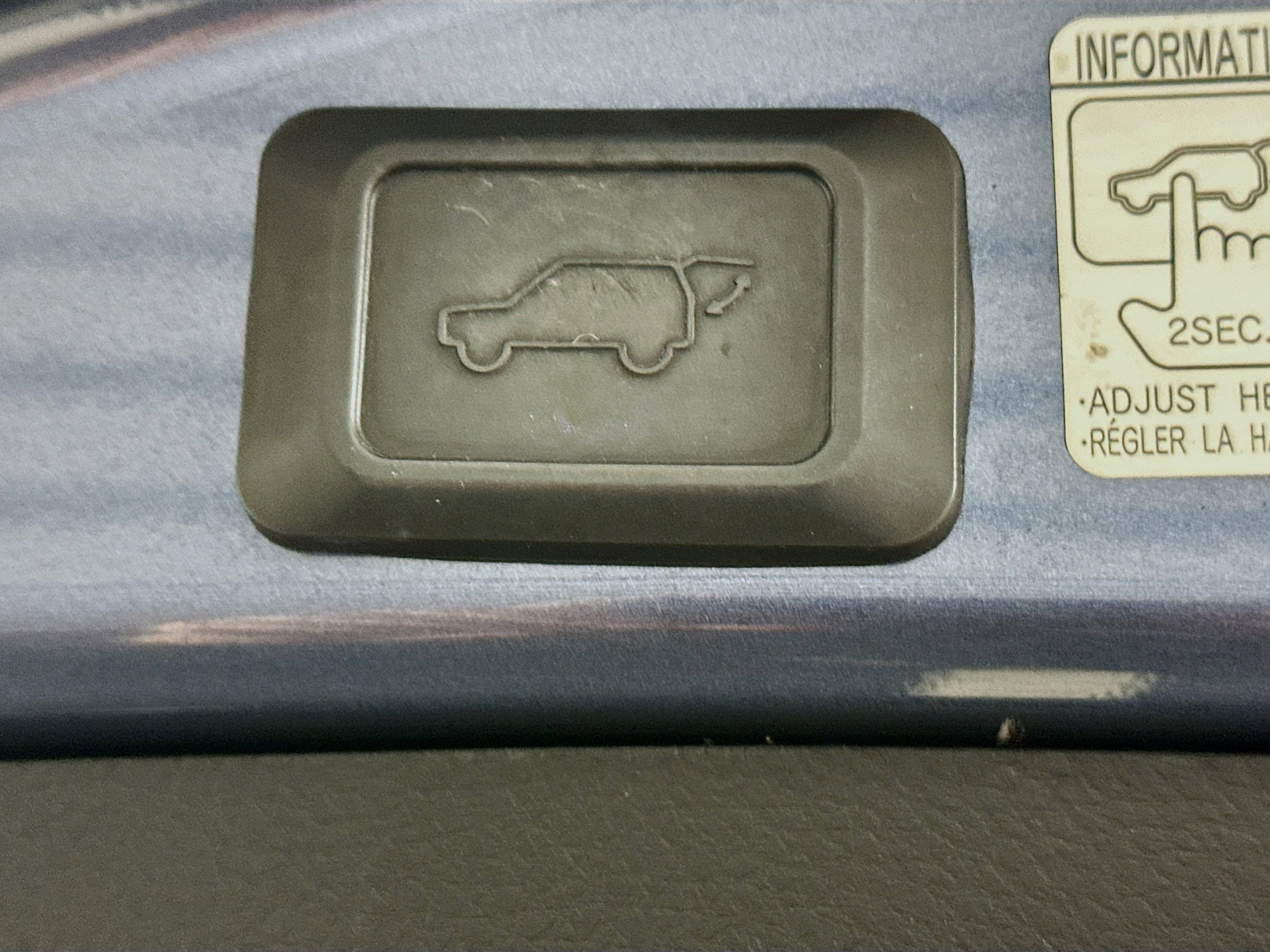 Used 2014 Toyota RAV4 Limited FWD image 29