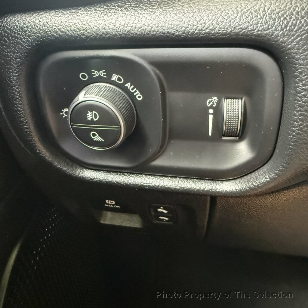 Used 2021 RAM 1500 Big Horn AWD/4WD image 34