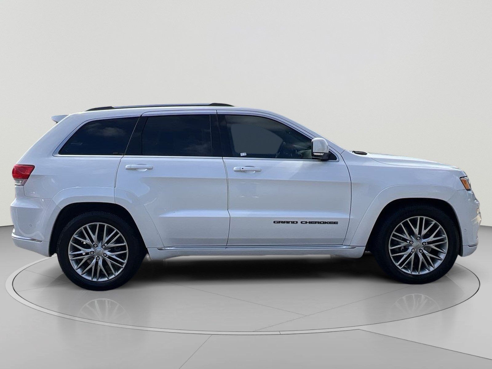 Used 2018 Jeep Grand Cherokee Summit AWD/4WD image 6