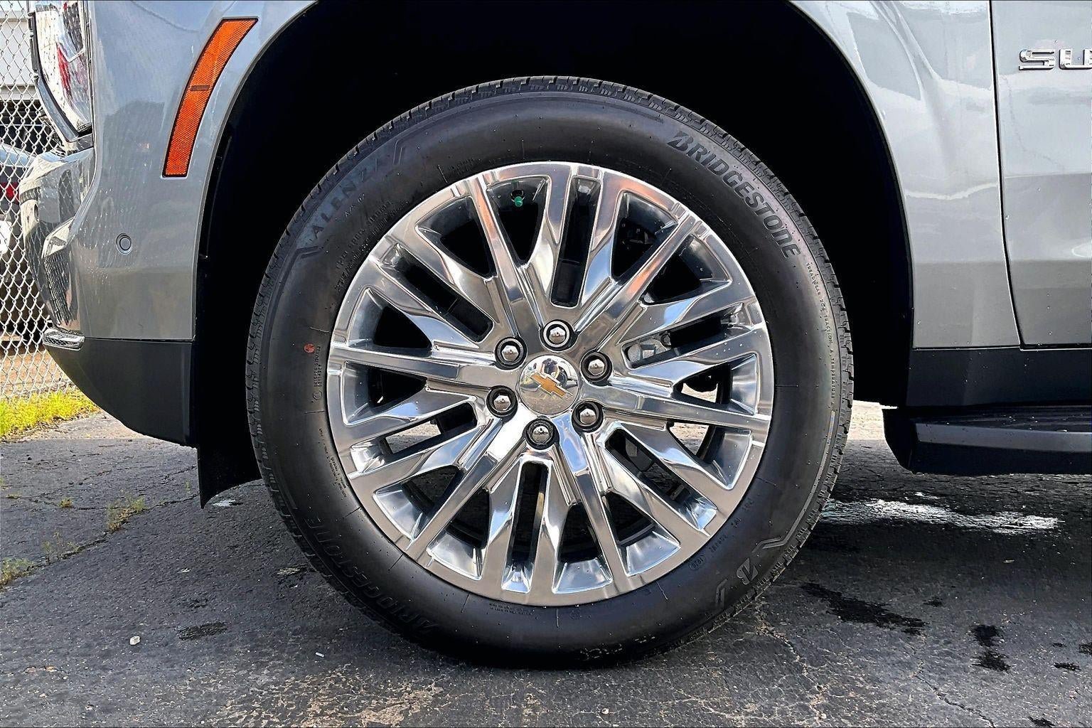 New 2026 Chevrolet Suburban LT w/ Comfort Package AWD/4WD image 12
