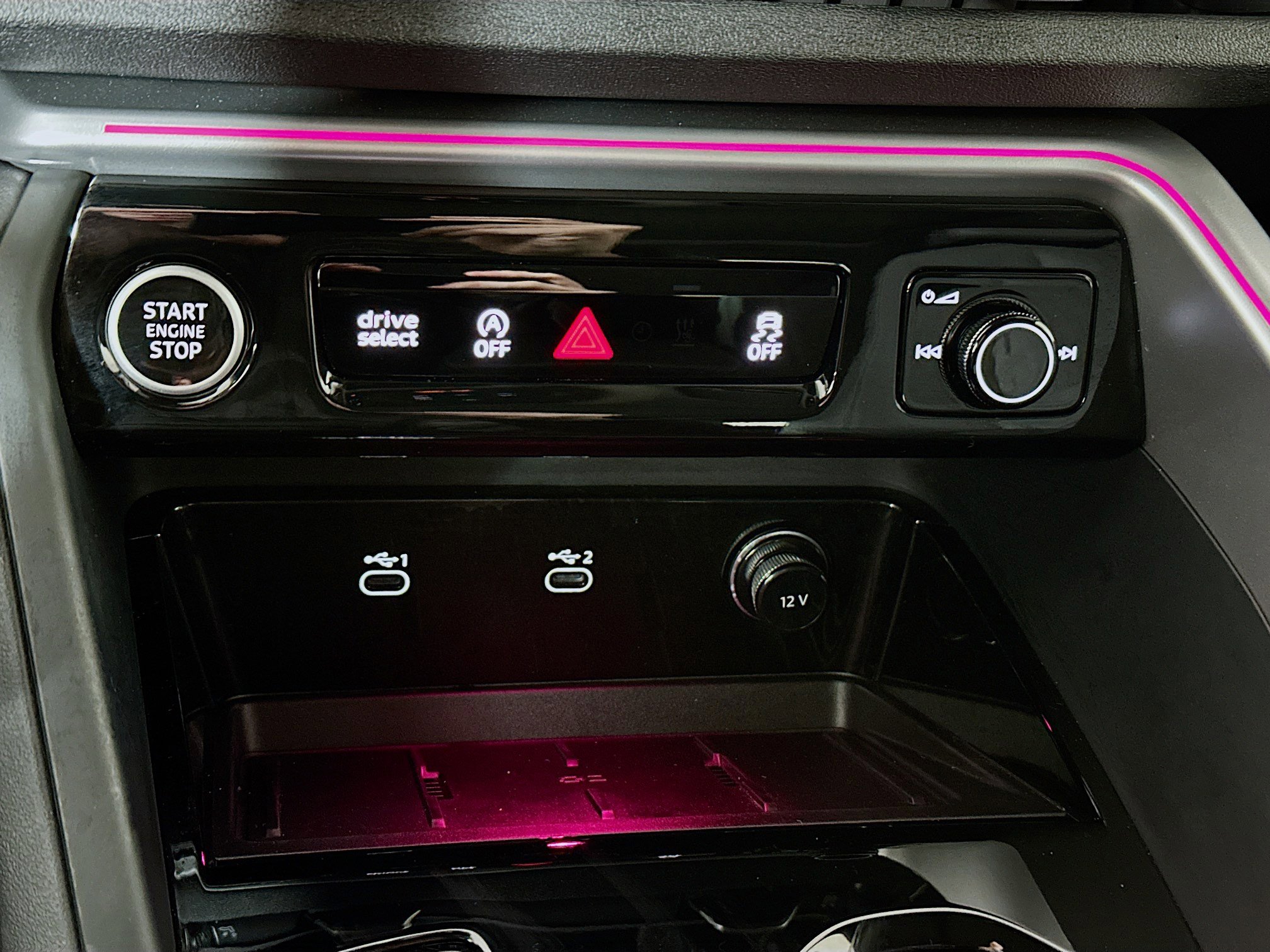 Used 2025 Audi Q5 Premium Plus w/ Premium Plus image 16