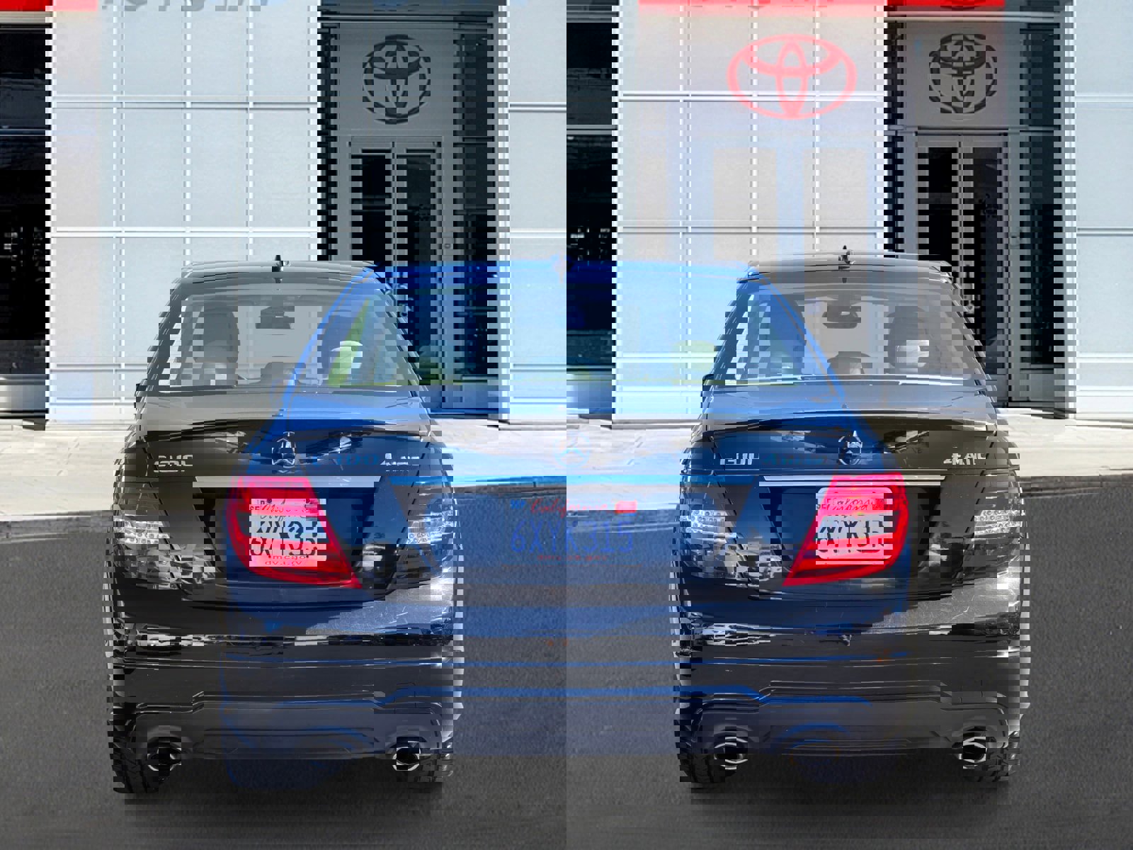 Used 2013 Mercedes-Benz C 300 4MATIC Sedan image 5