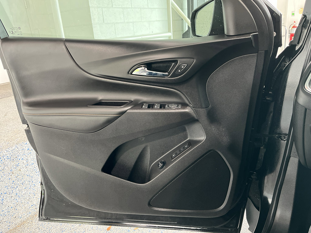 Used 2021 Chevrolet Equinox Premier w/ Redline Edition FWD image 27