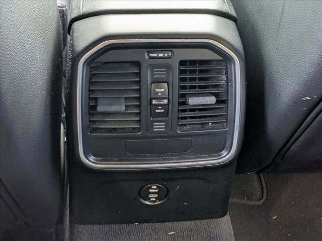 Used 2022 Porsche Macan image 17