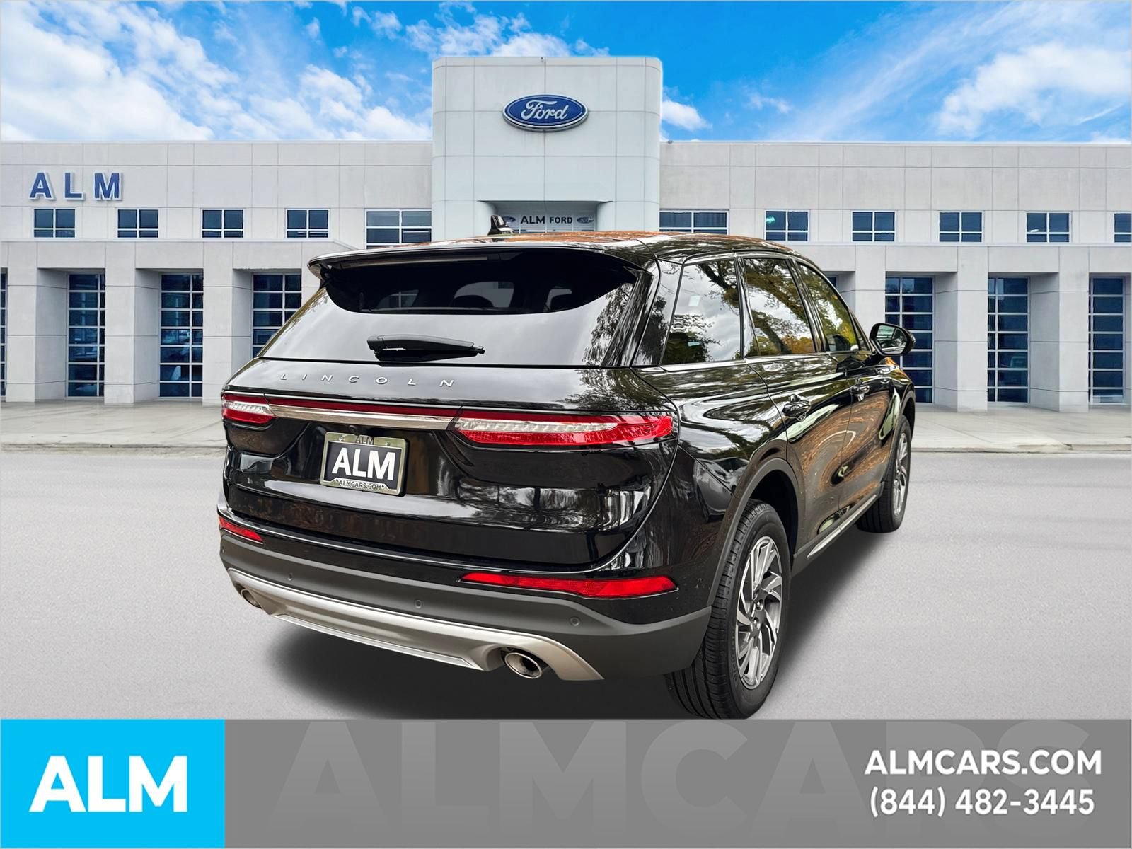 Used 2024 Lincoln Corsair AWD image 5