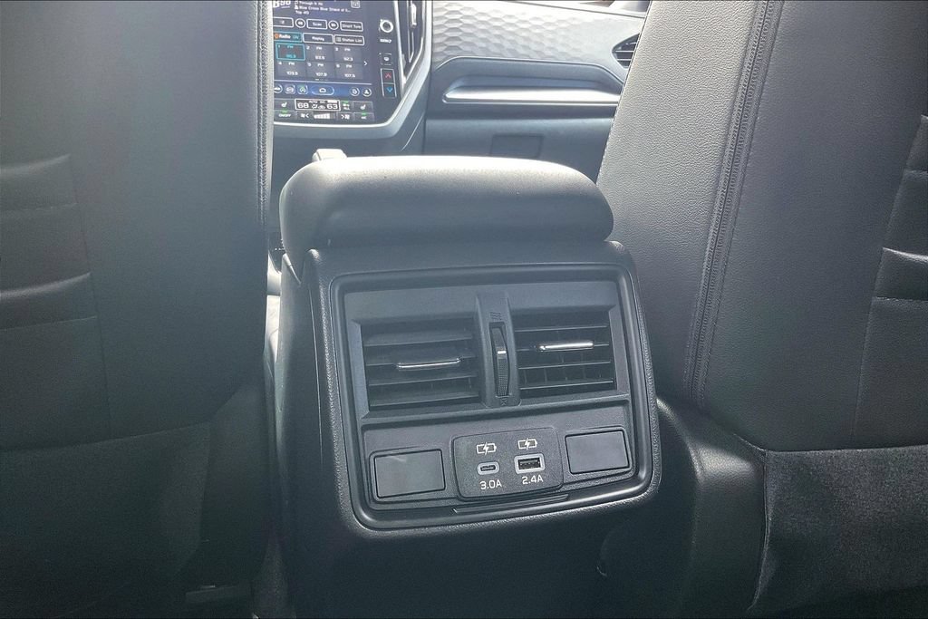 Certified 2025 Subaru Forester Premium AWD/4WD image 39