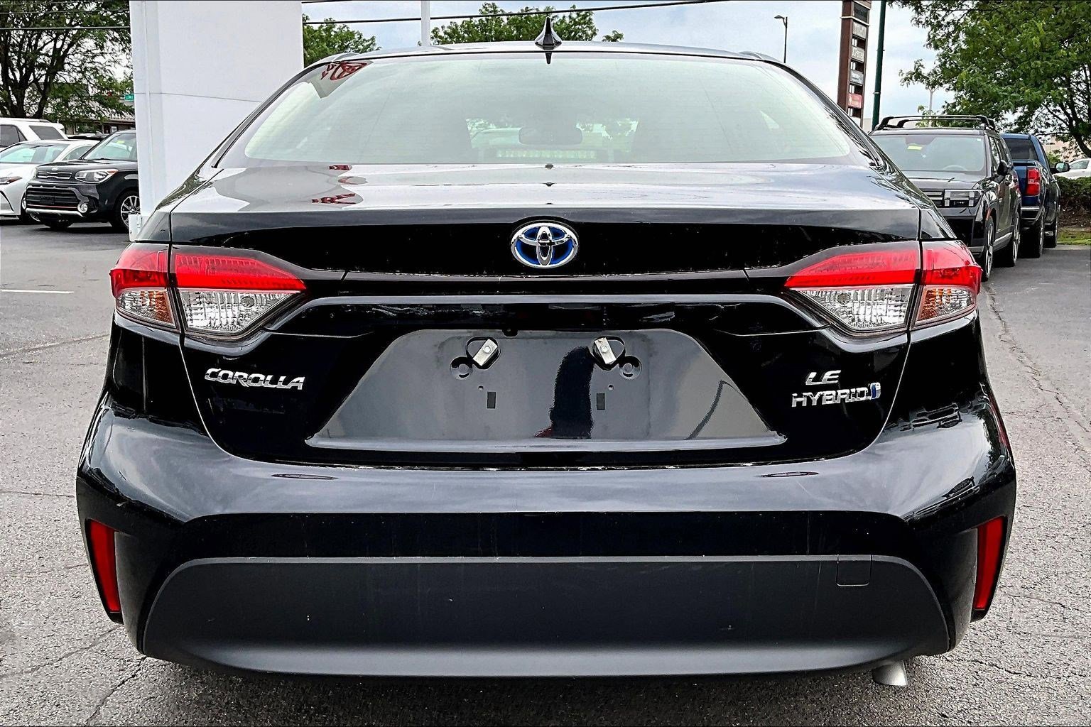 Used 2023 Toyota Corolla LE w/ LE Convenience Package AWD/4WD image 5