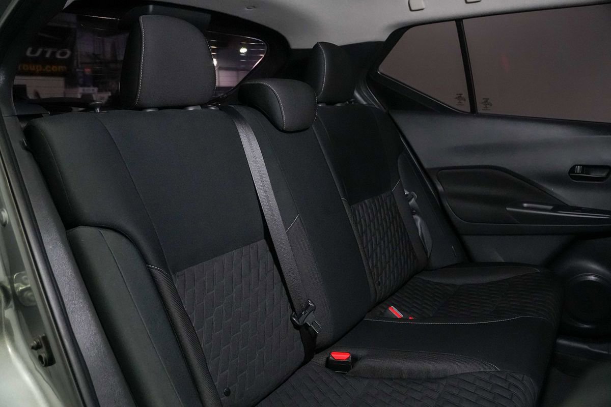 Used 2021 Nissan Kicks S FWD image 22