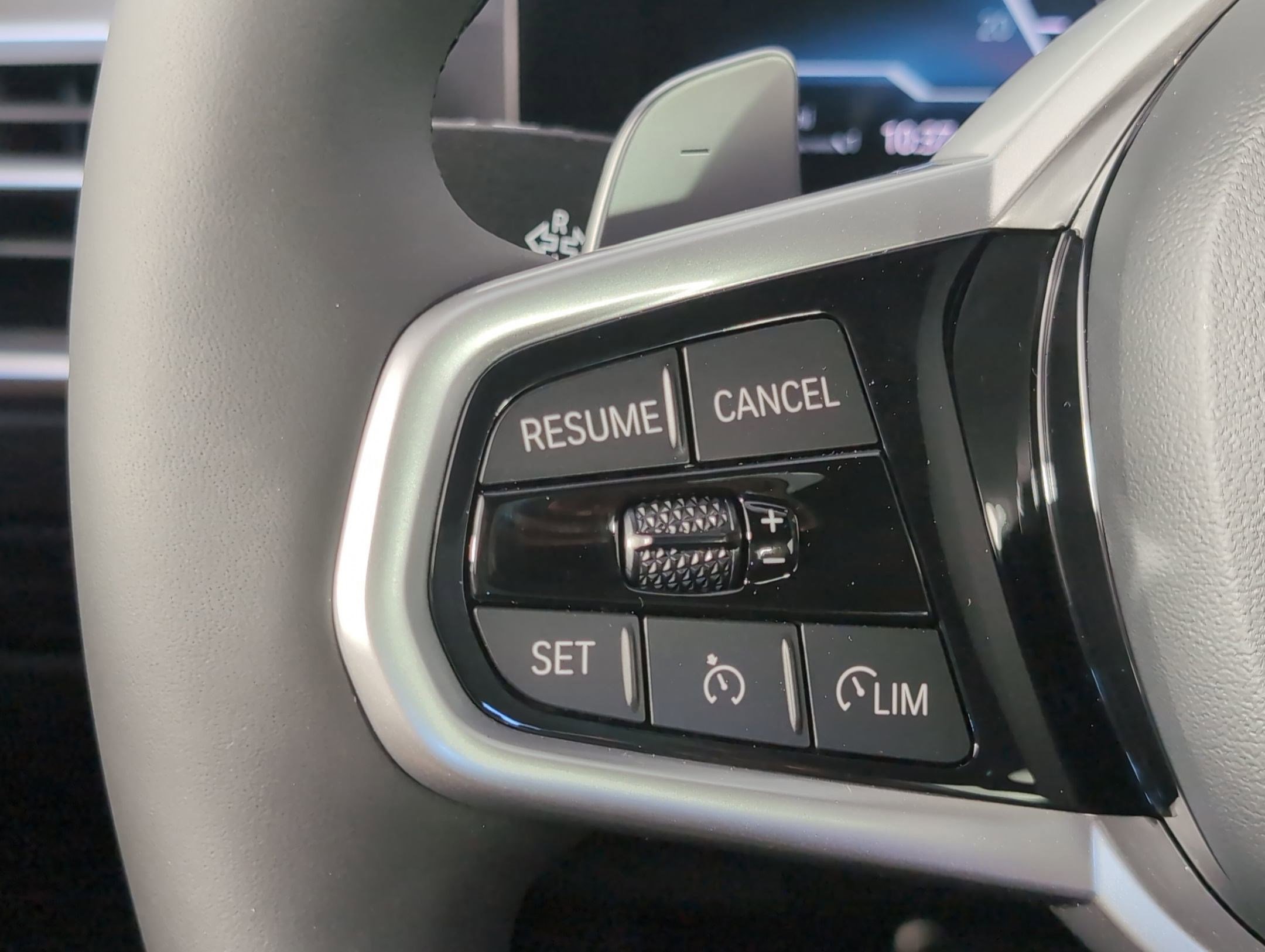 Used 2026 BMW 330i Sedan w/ M Sport Package image 14