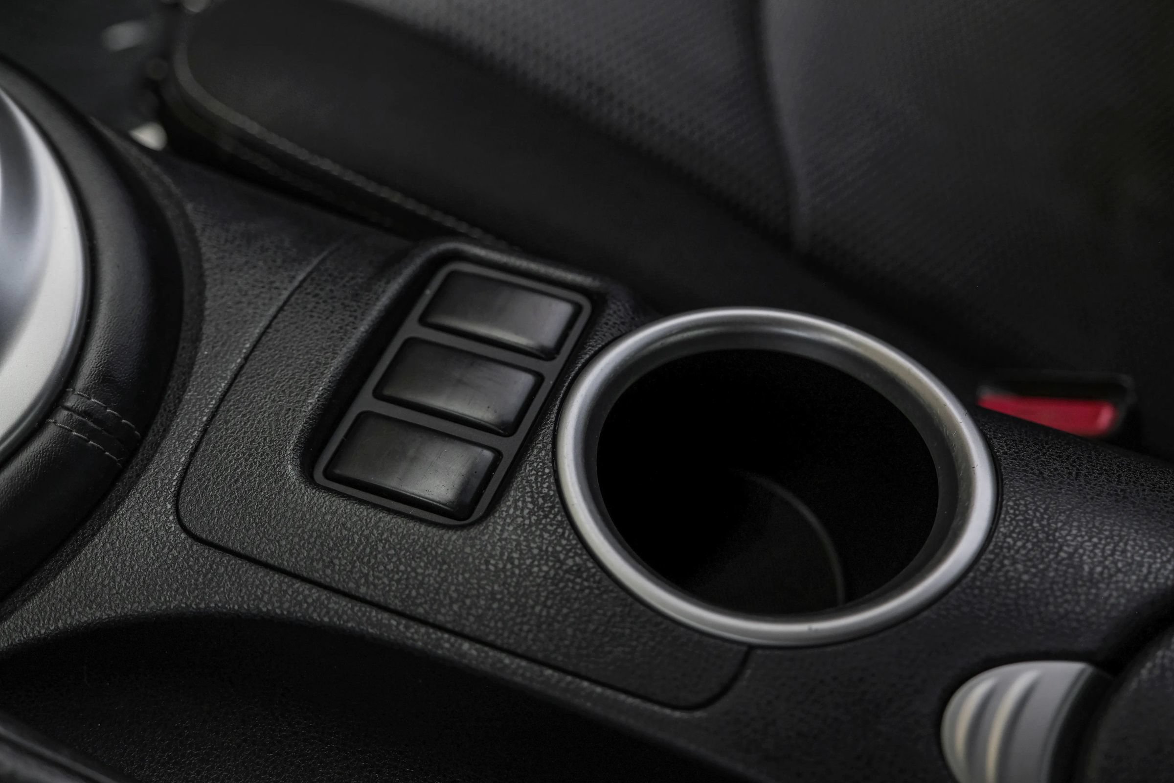Used 2014 Nissan 370Z Coupe RWD image 19