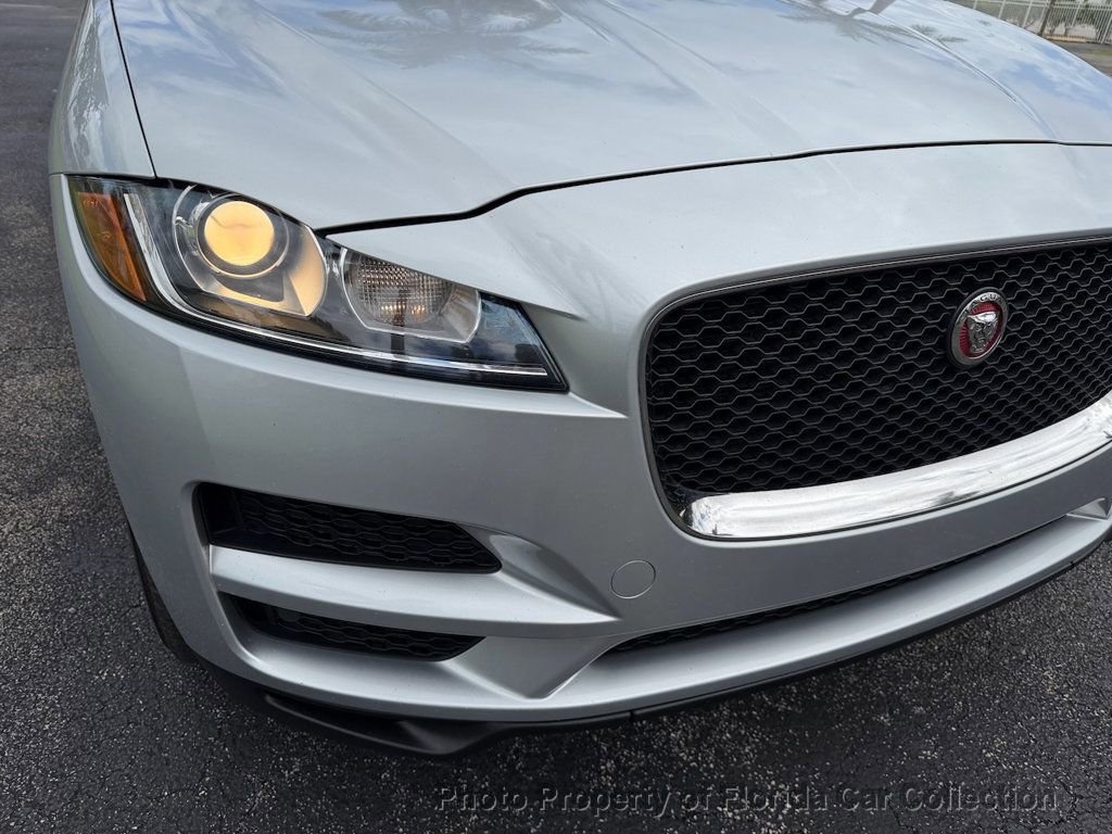 Used 2017 Jaguar F-PACE Premium AWD/4WD image 19