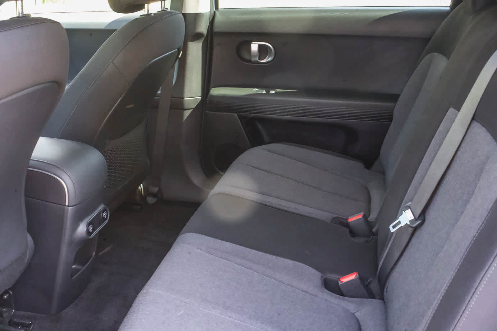 Used 2024 Hyundai Ioniq 5 SEL RWD image 17