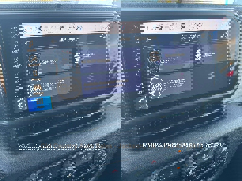 Used 2025 Jeep Wrangler Sport image 59