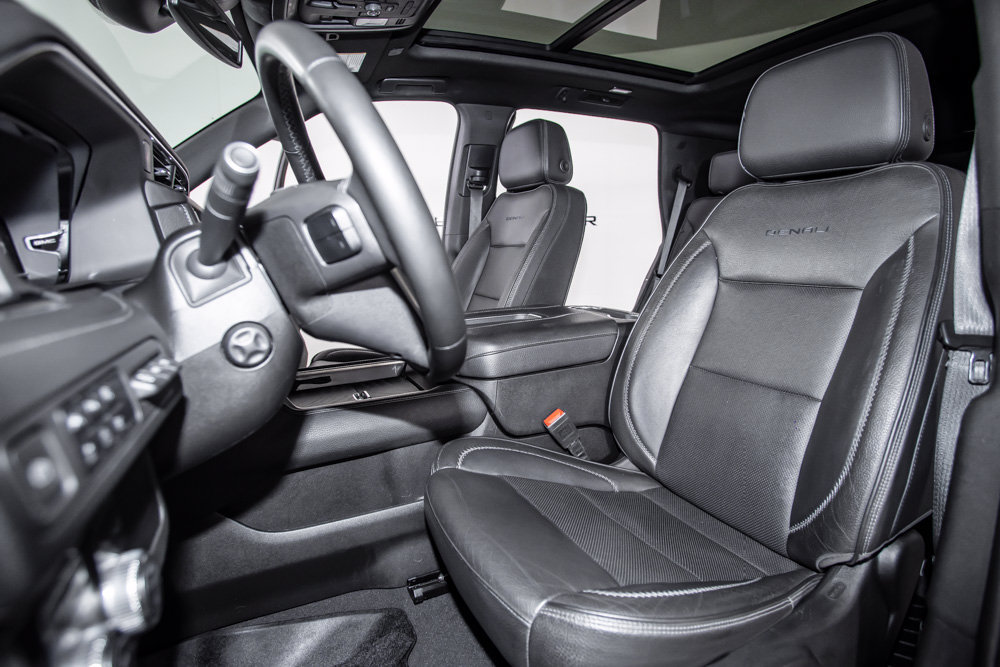 Used 2023 GMC Yukon Denali AWD/4WD image 13