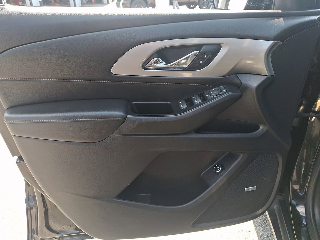 Used 2019 Chevrolet Traverse LT w/ LT Premium Package AWD/4WD image 15