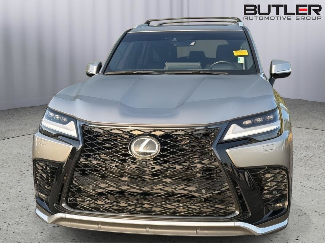 Used 2022 Lexus LX 600 F Sport w/ Accessory Package (Z1) AWD/4WD image 3