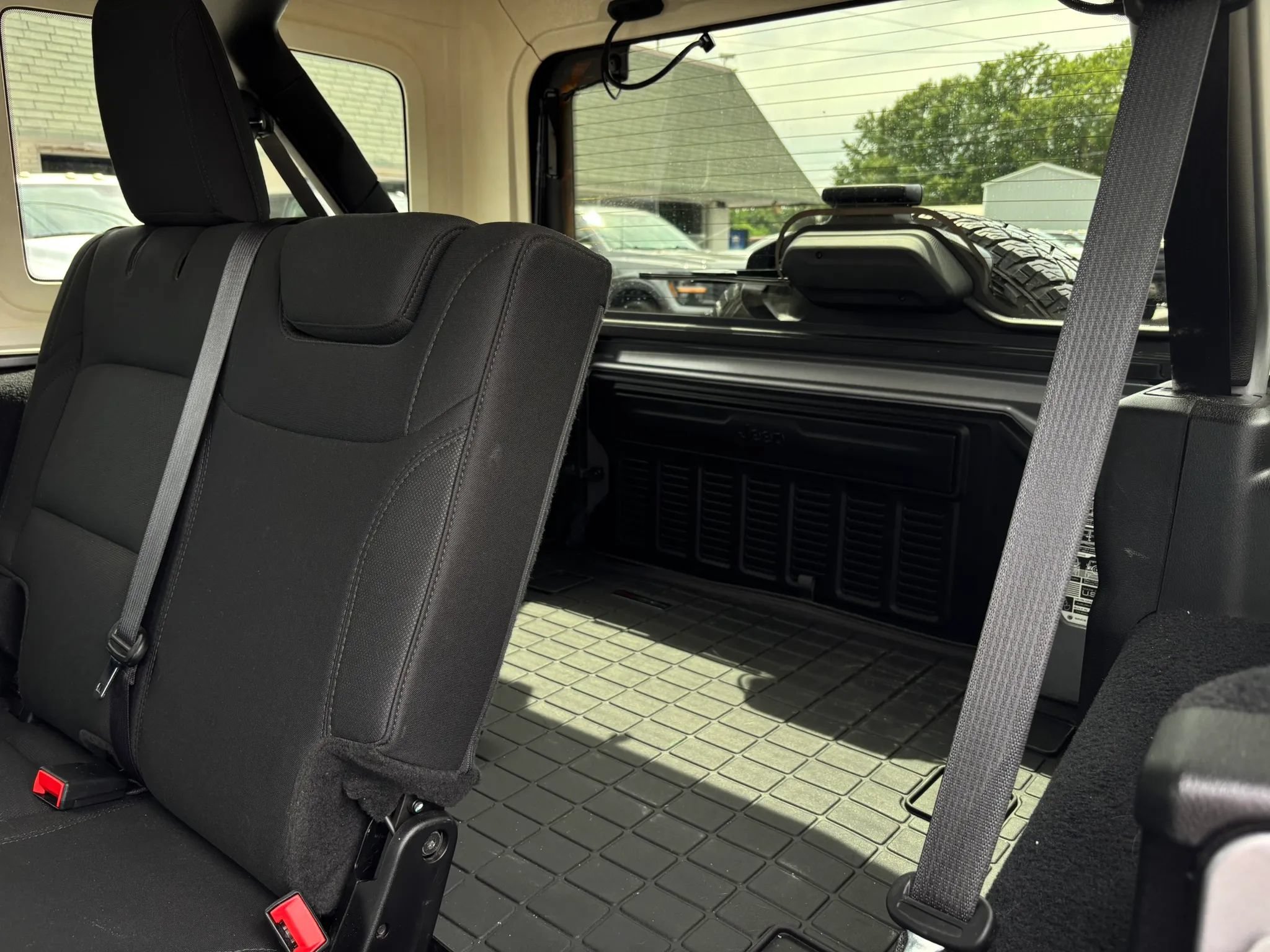 Used 2019 Jeep Wrangler Unlimited Sport S AWD/4WD image 23