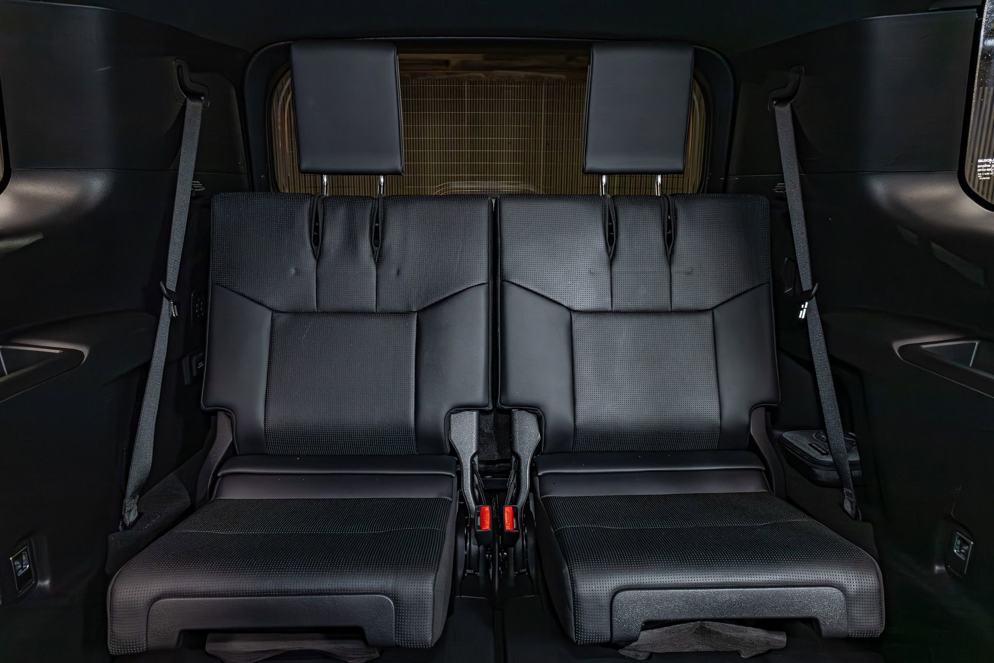 Used 2024 Lexus GX 550 w/ Cold Area Package image 23