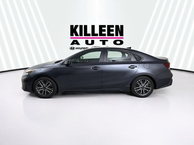 Used 2023 Kia Forte GT-Line w/ GT-Line Premium Package FWD image 4