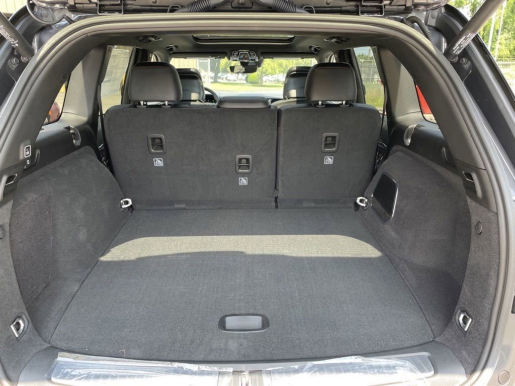 Used 2023 Jeep Grand Cherokee Summit image 9