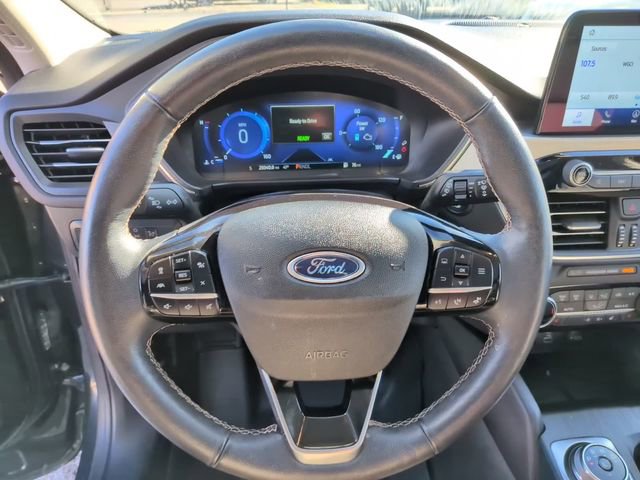 Used 2022 Ford Escape Titanium w/ Titanium Elite Package image 22
