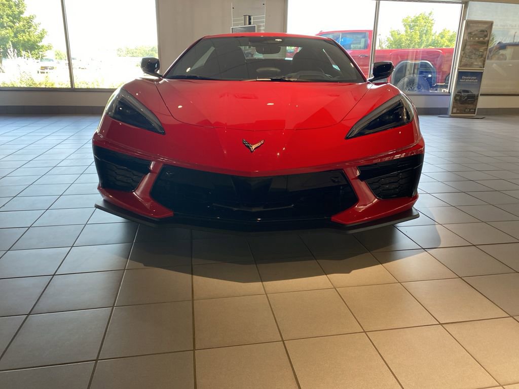 Used 2025 Chevrolet Corvette Stingray Premium Conv w/ Z51 Performance Package image 2