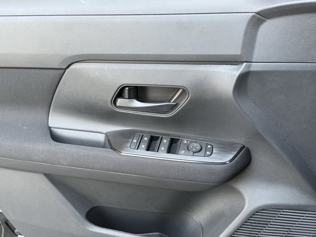 New 2026 Nissan Kicks S image 13