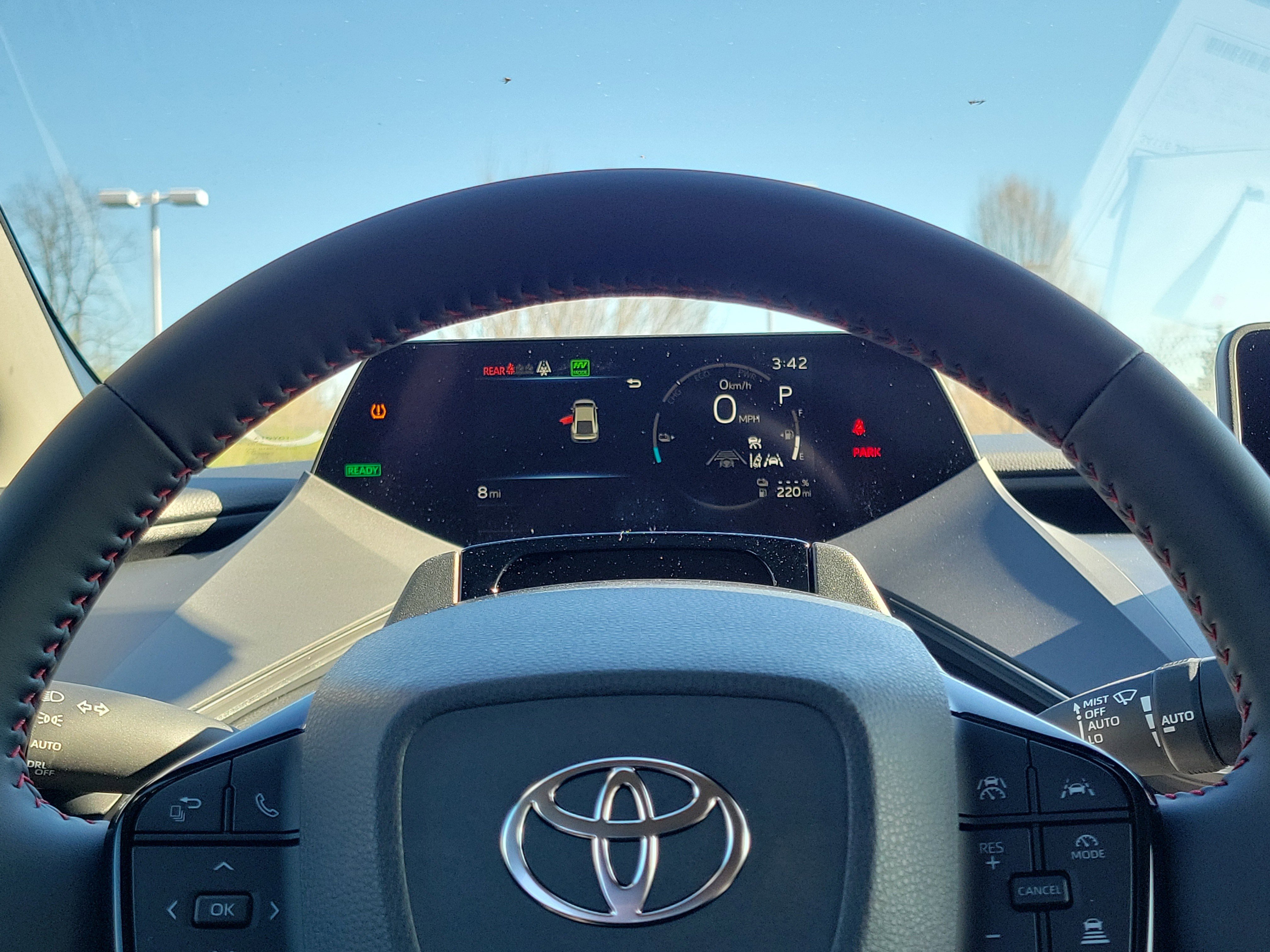 New 2026 Toyota Prius Plug-In Hybrid FWD image 9