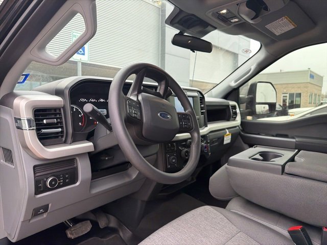 Used 2025 Ford F250 XL w/ STX Appearance Package image 11