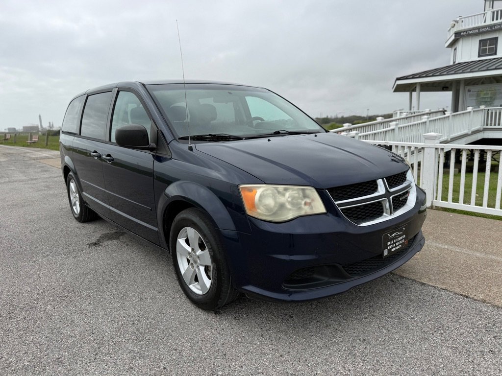 Used 2013 Dodge Grand Caravan SE image 3