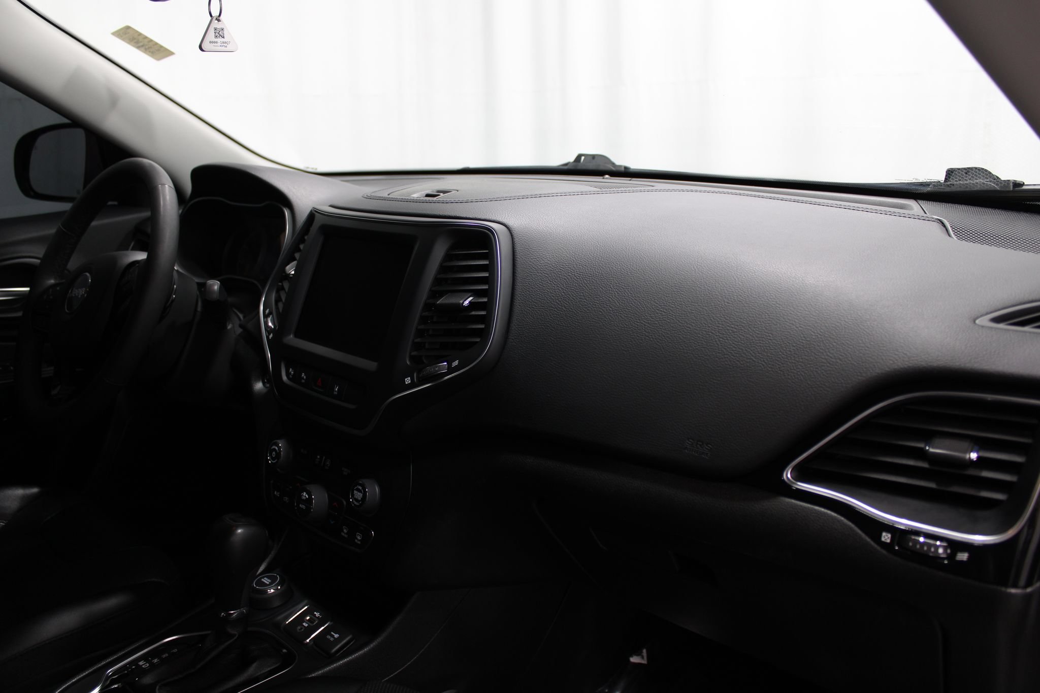 Used 2023 Jeep Cherokee Altitude Lux AWD/4WD image 26