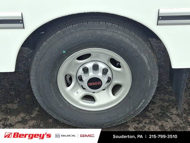 New 2026 GMC Savana 3500 w/ Power Convenience Package RWD image 5