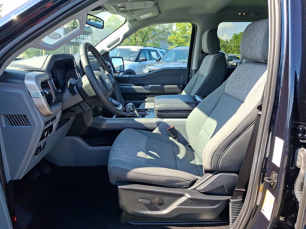 Used 2023 Ford F150 Lightning XLT AWD/4WD image 13