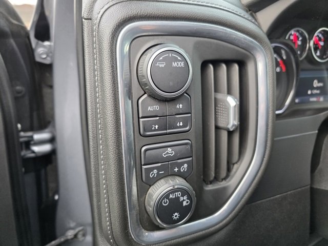 Used 2021 Chevrolet Silverado 1500 LT w/ Z71 Off-Road Package image 16