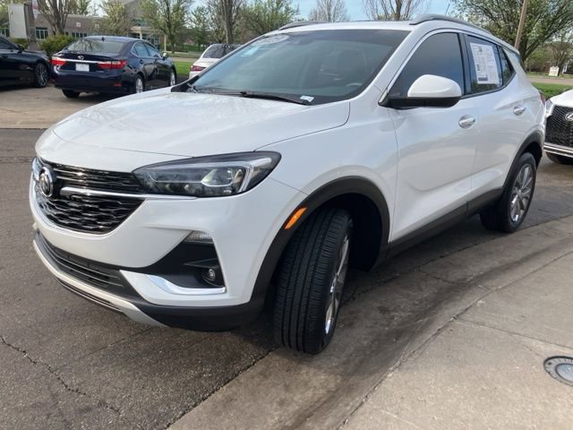 Used 2023 Buick Encore GX Essence w/ Experience Buick Package image 7