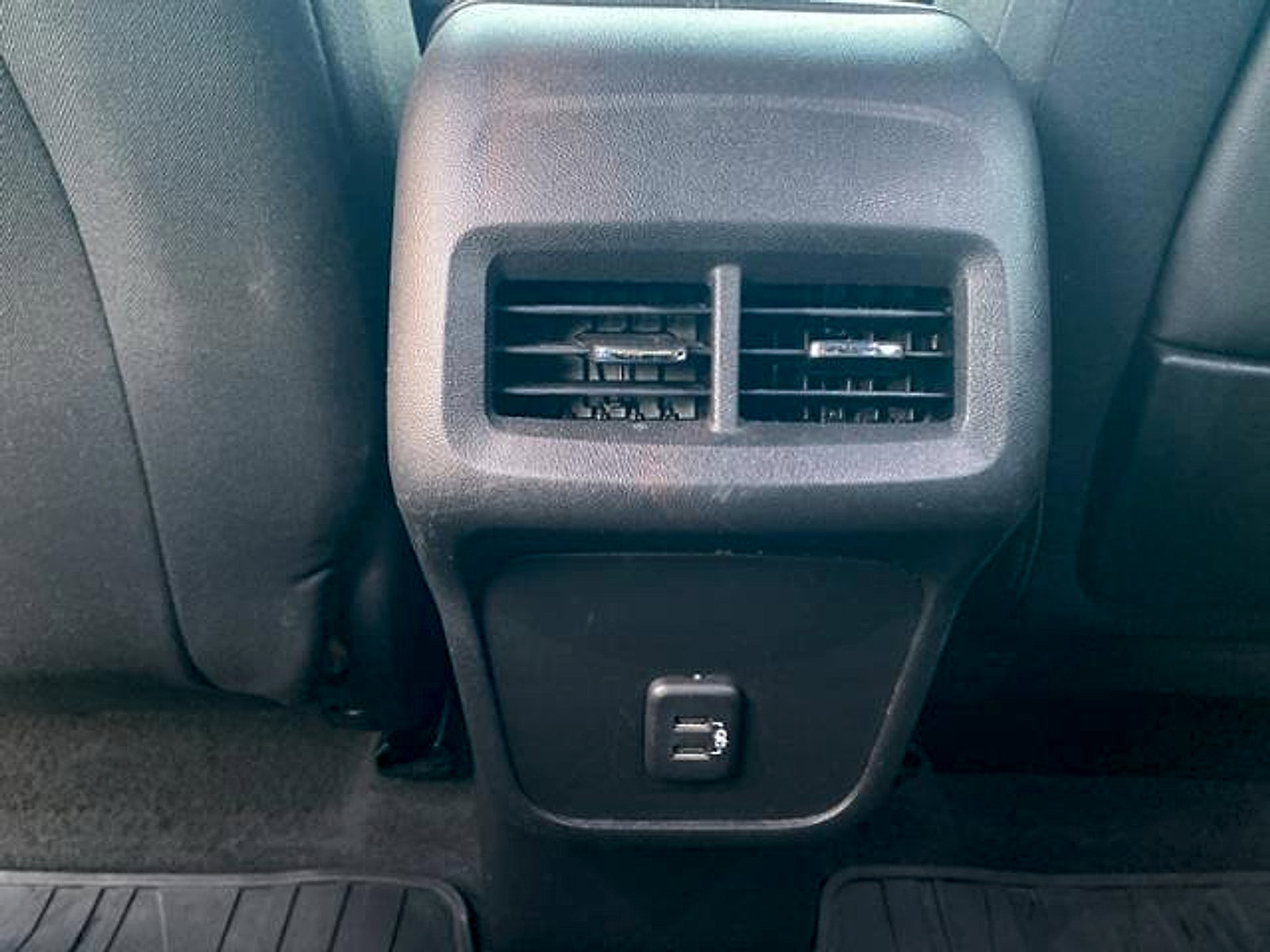 Used 2022 GMC Terrain SLE w/ Elevation Edition FWD image 29