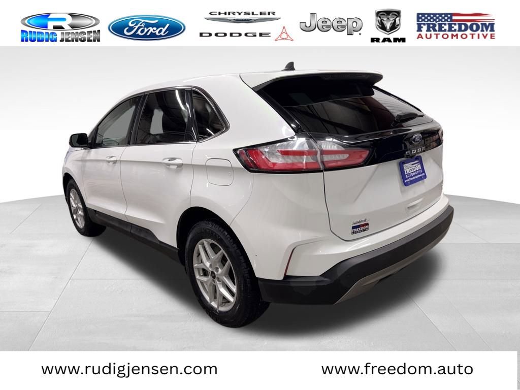 Used 2024 Ford Edge SEL image 5