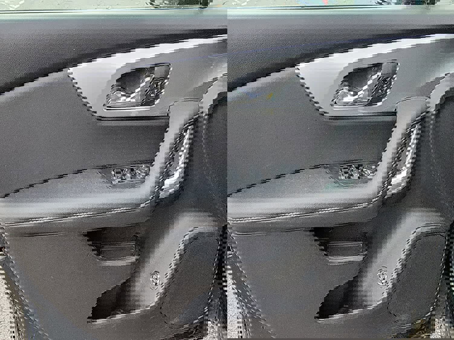 Used 2019 Chevrolet Blazer LT image 9