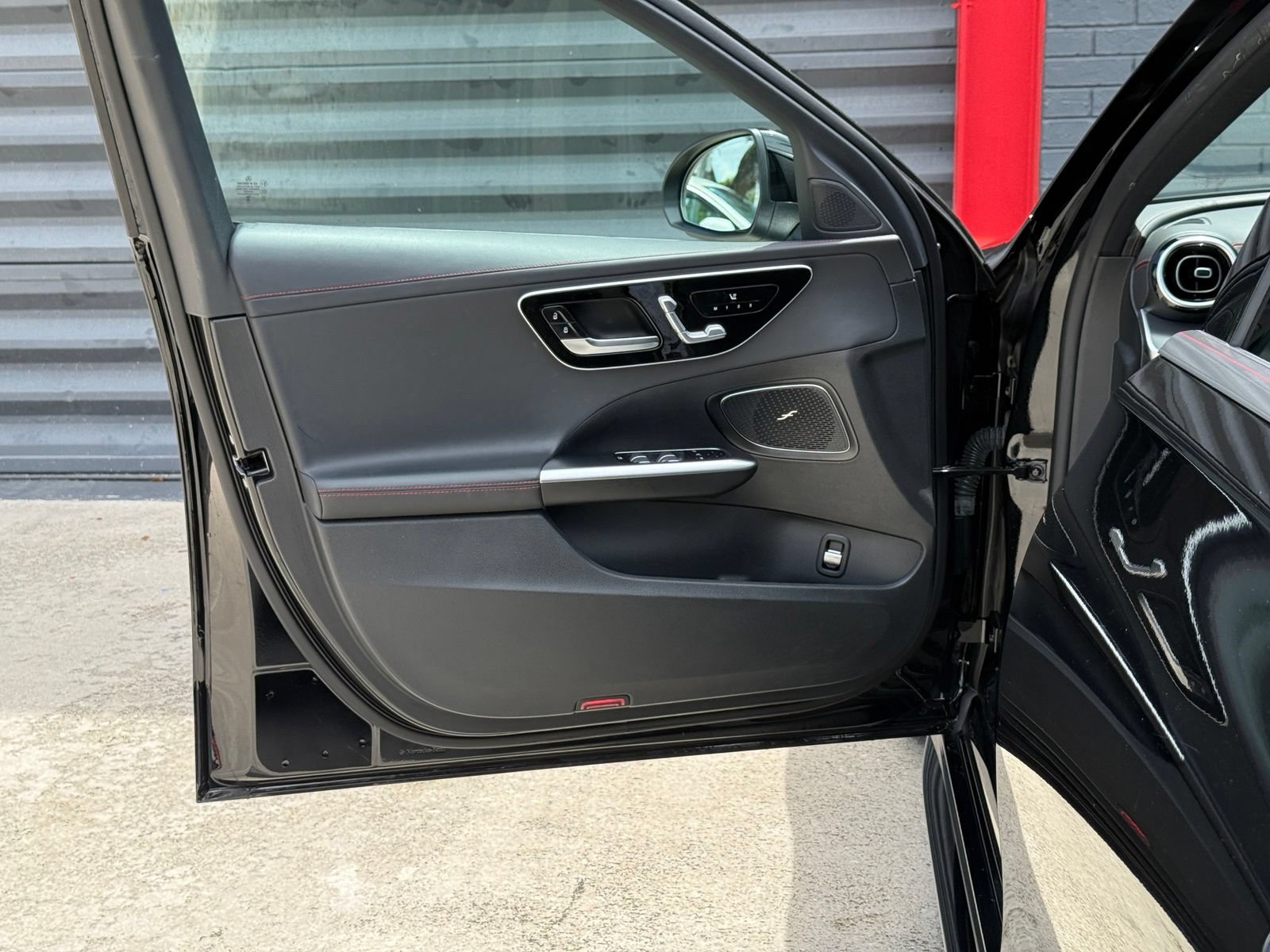 Used 2025 Mercedes-Benz C 43 AMG 4MATIC Sedan image 17