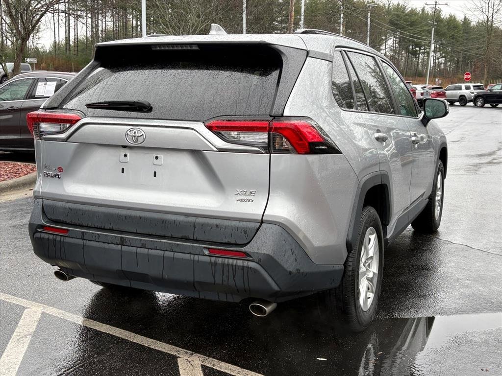 Used 2021 Toyota RAV4 XLE image 8