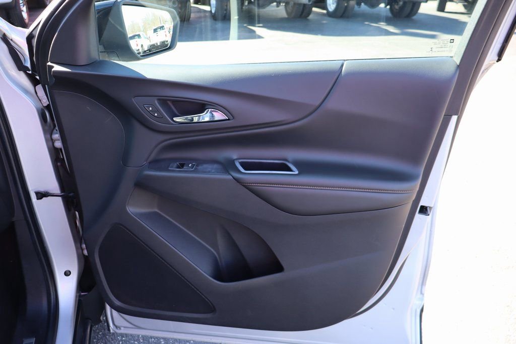 Used 2020 Chevrolet Equinox Premier w/ Premier Redline Edition image 28