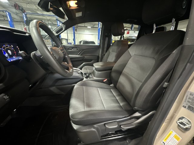 Used 2023 Chevrolet Colorado Trail Boss AWD/4WD image 17